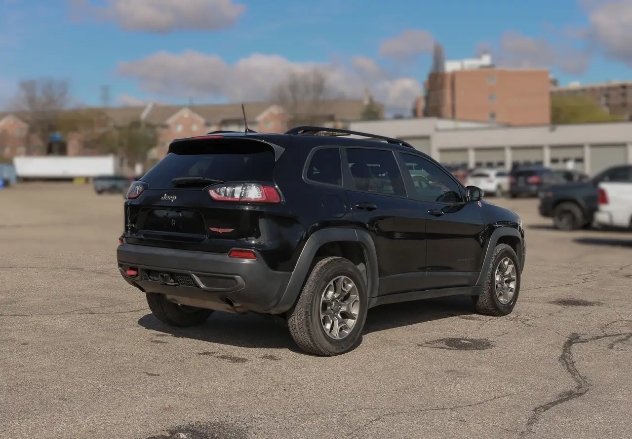 Jeep Cherokee снимка Jeep Cherokee