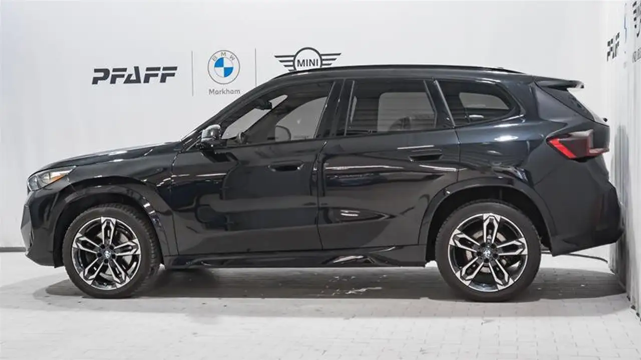 BMW X1 photo BMW X1