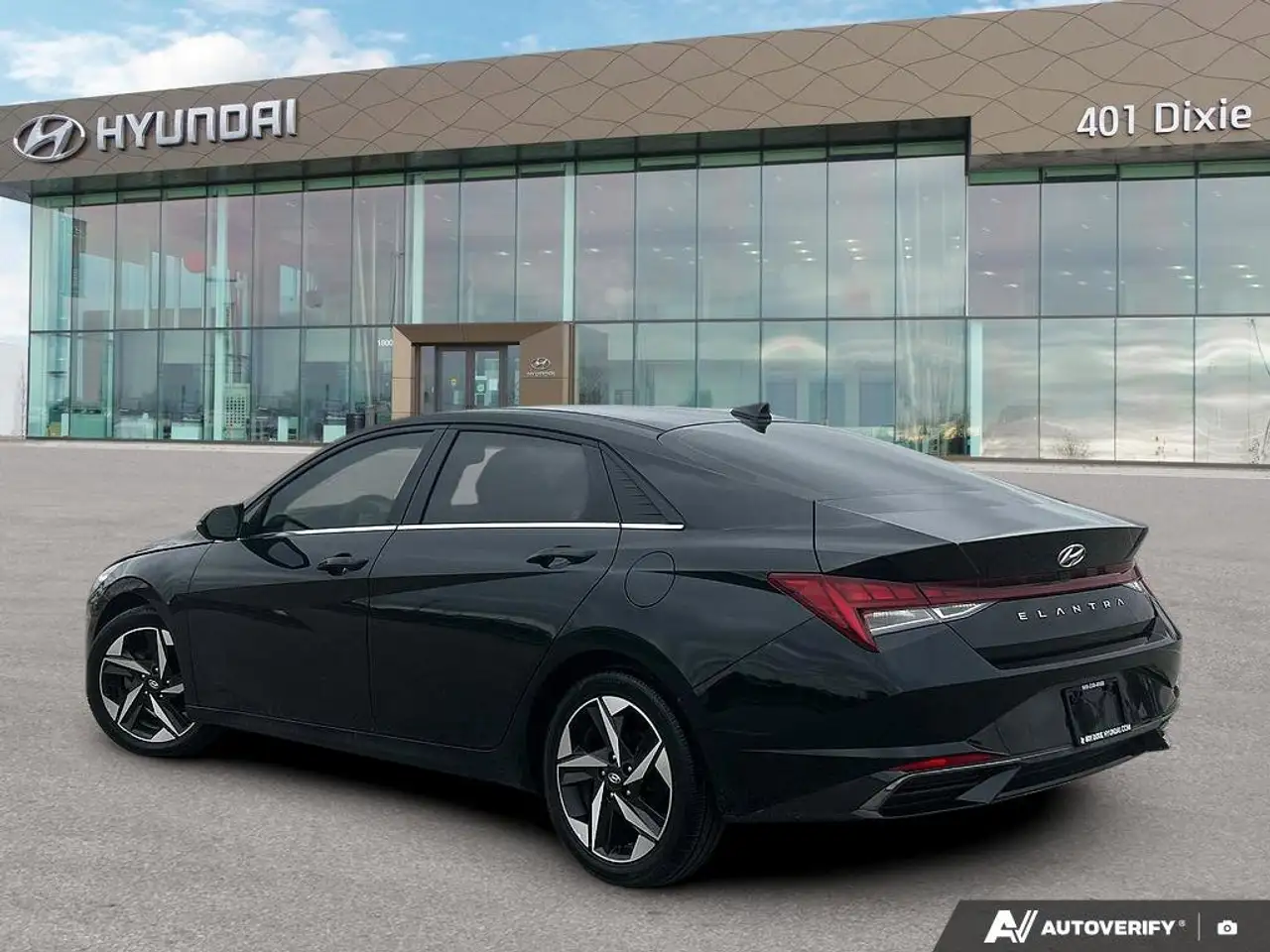 Hyundai ELANTRA снимка Hyundai ELANTRA