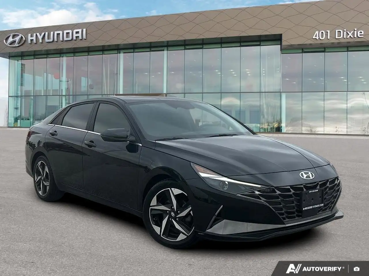 Hyundai ELANTRA снимка Hyundai ELANTRA