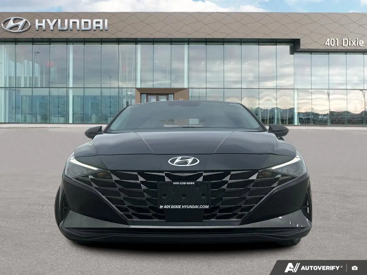 Hyundai ELANTRA снимка Hyundai ELANTRA