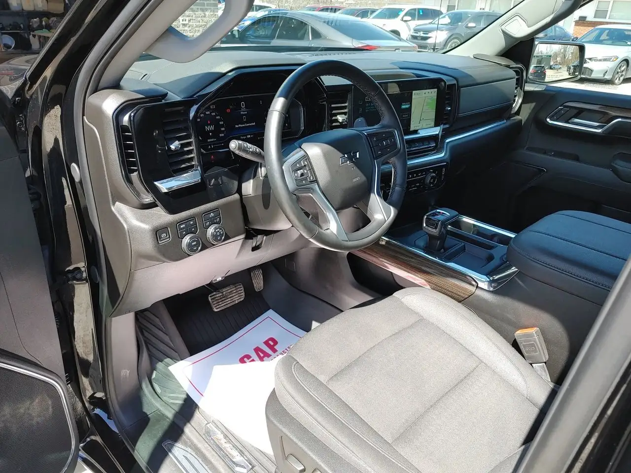Chevrolet Silverado 1500 снимка Chevrolet Silverado 1500