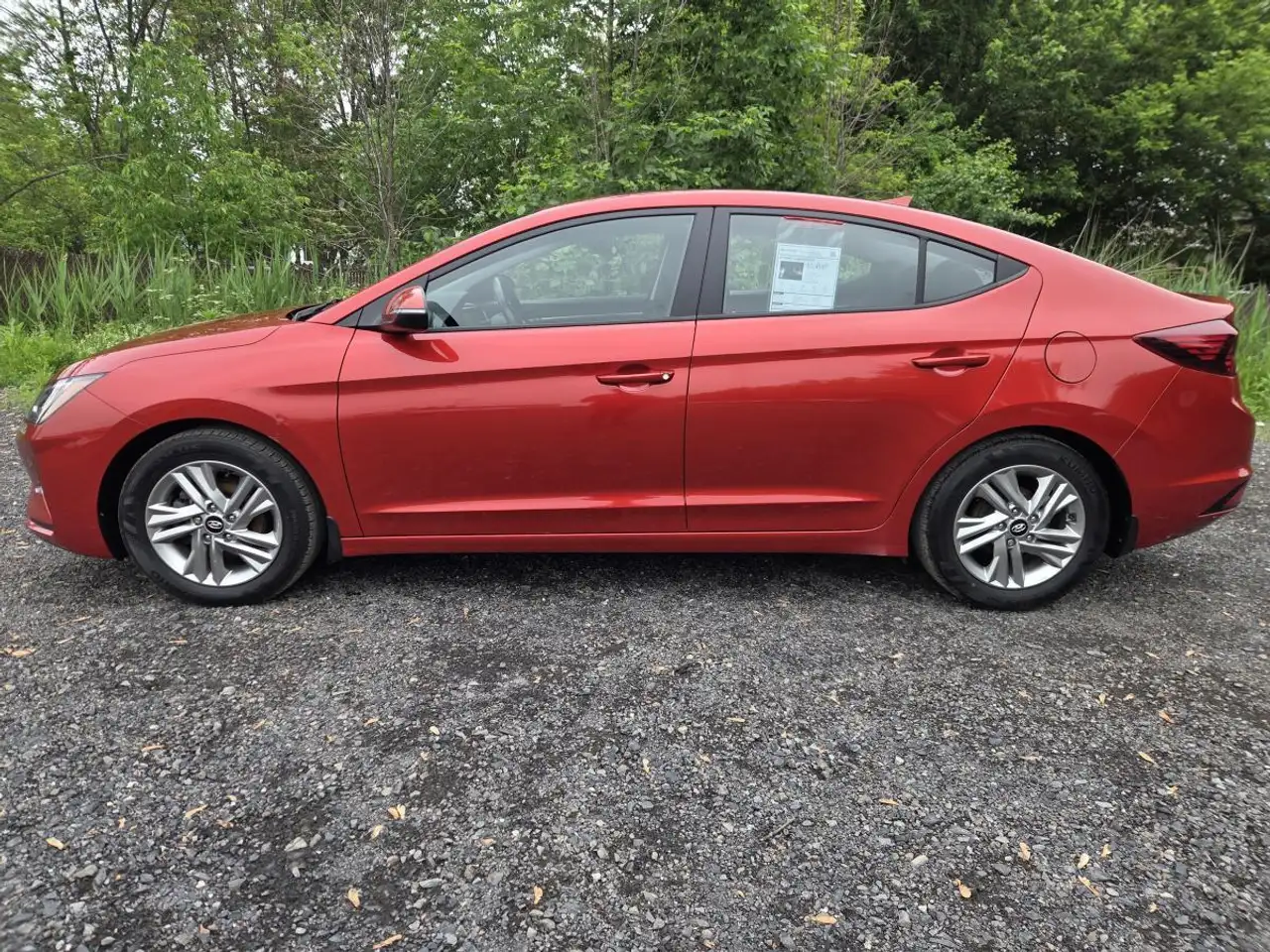 Hyundai ELANTRA снимка Hyundai ELANTRA