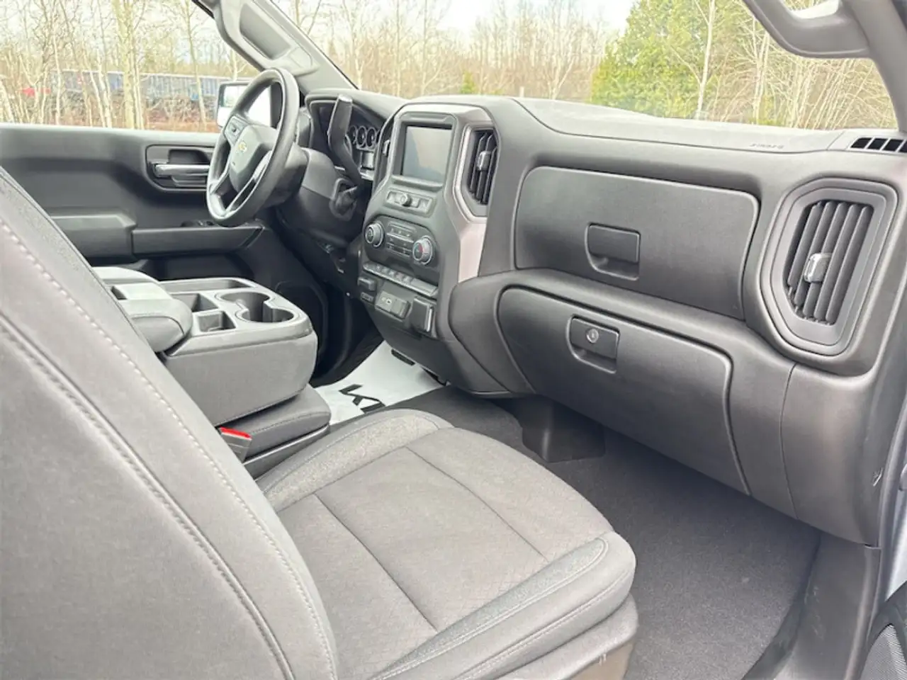 Chevrolet Silverado 1500 снимка Chevrolet Silverado 1500