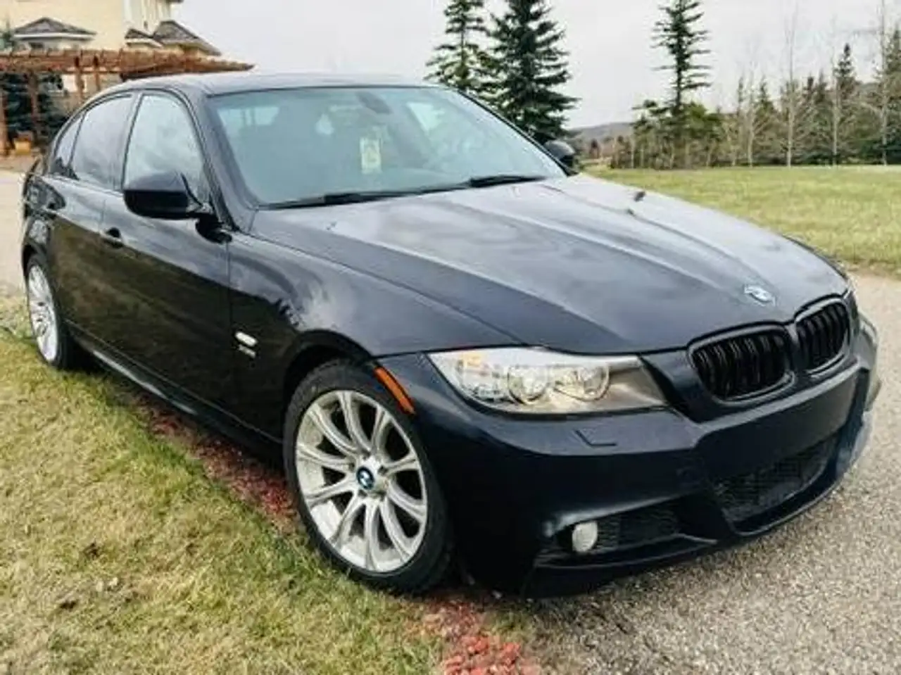 BMW 3 Series снимка BMW 3 Series