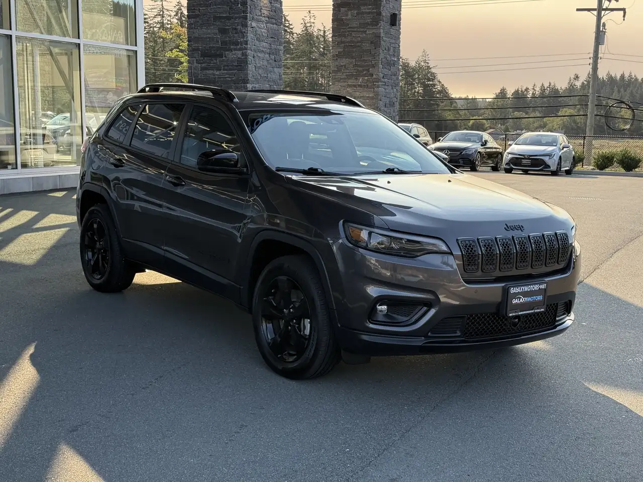 Jeep Cherokee photo Jeep Cherokee