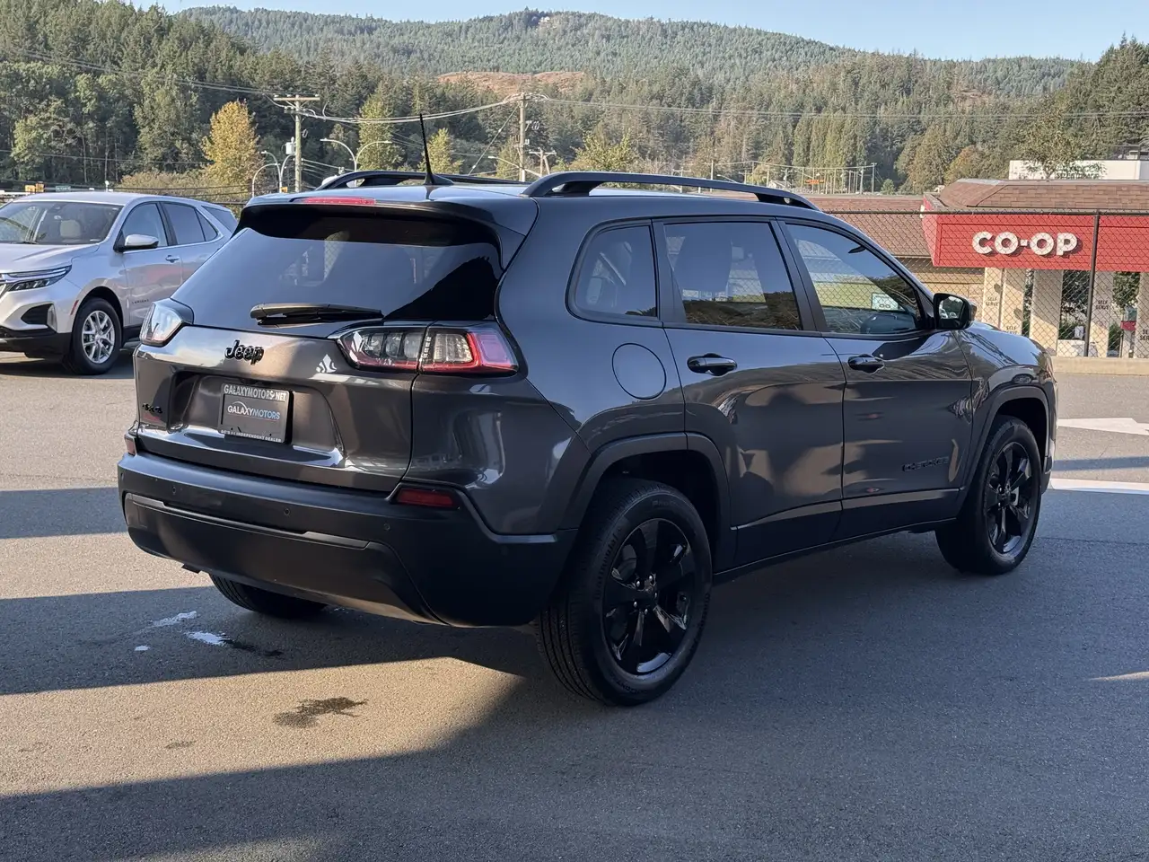 Jeep Cherokee photo Jeep Cherokee