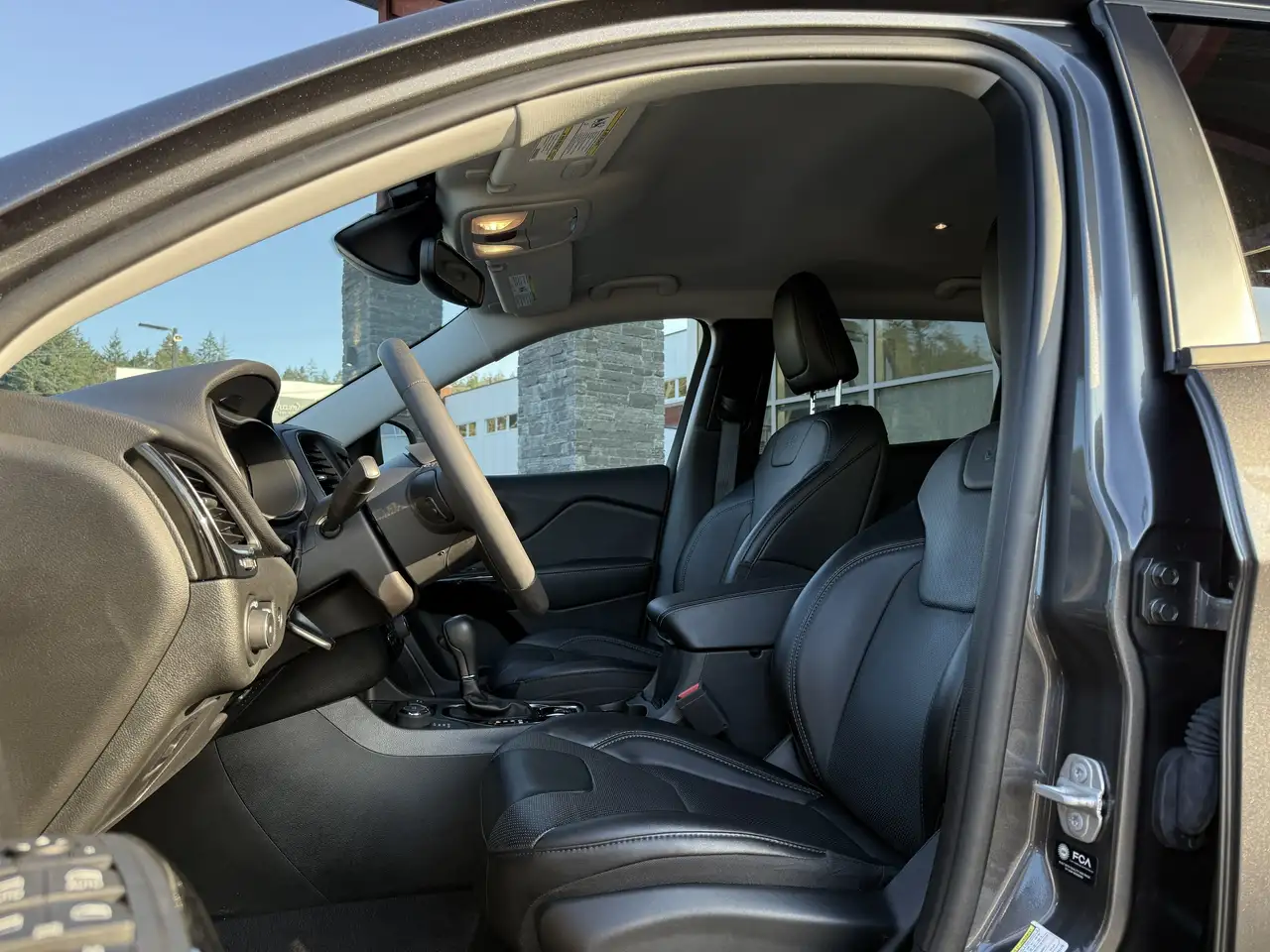 Jeep Cherokee photo Jeep Cherokee