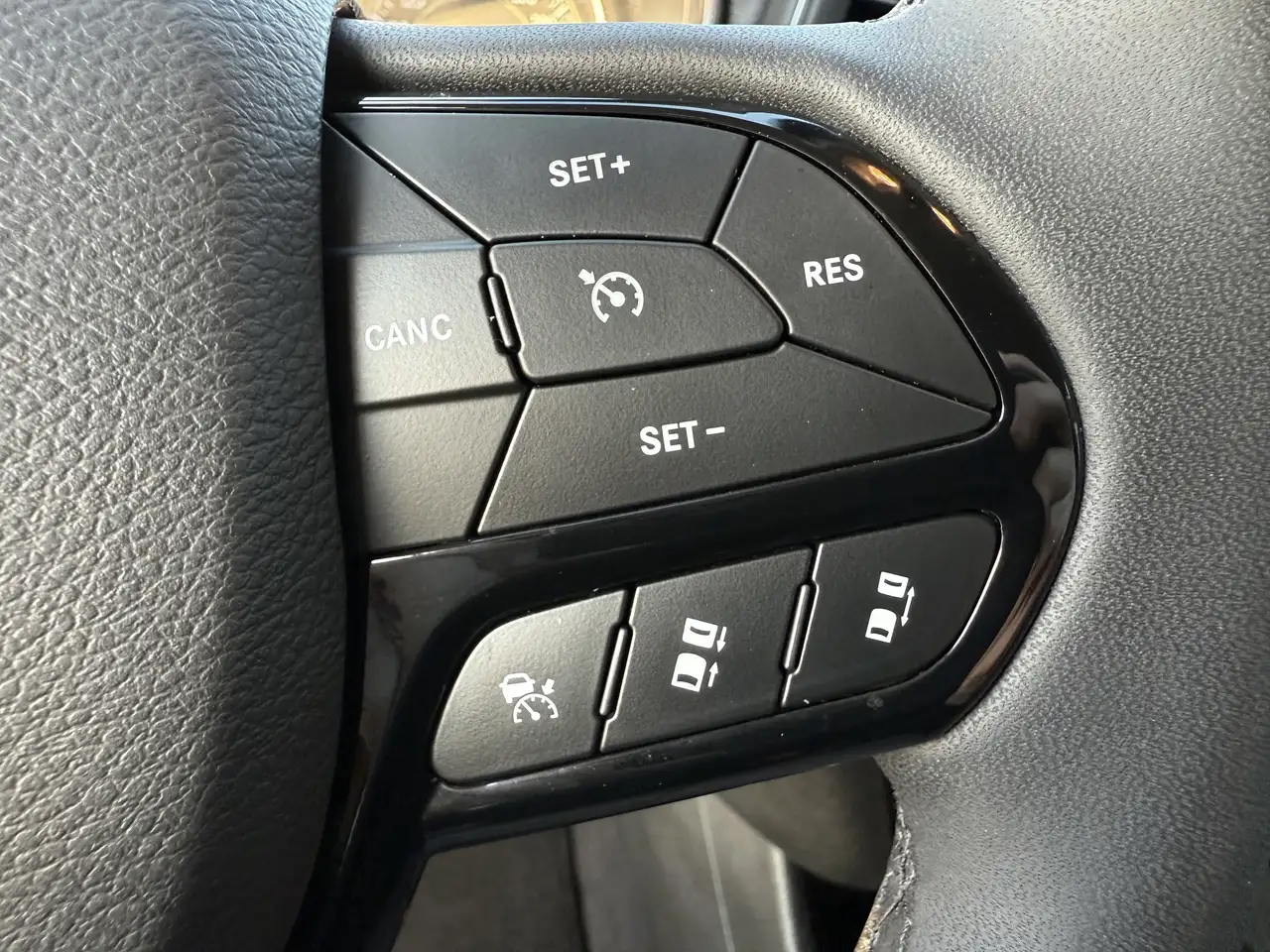 Jeep Cherokee photo Jeep Cherokee