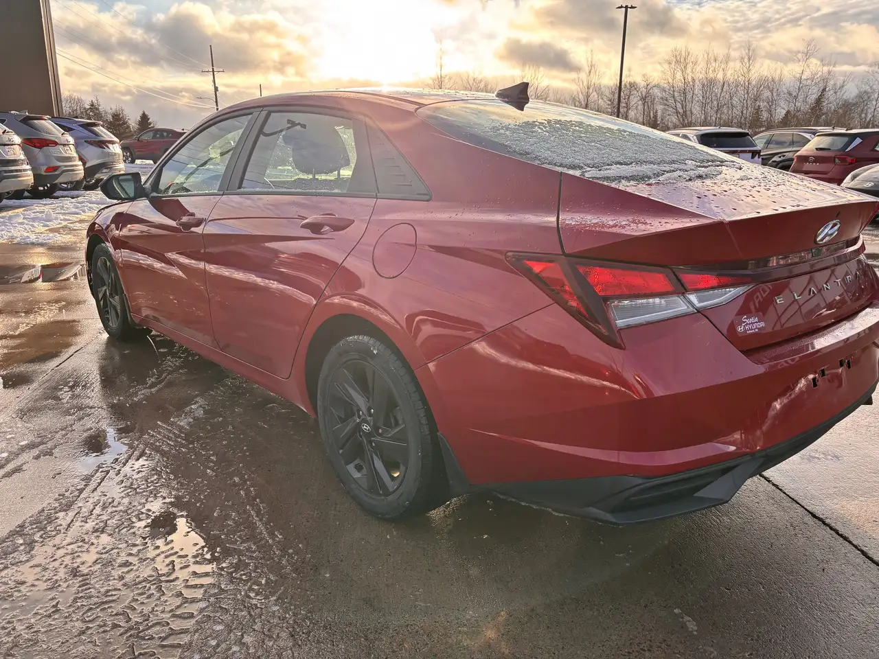 Hyundai ELANTRA снимка Hyundai ELANTRA