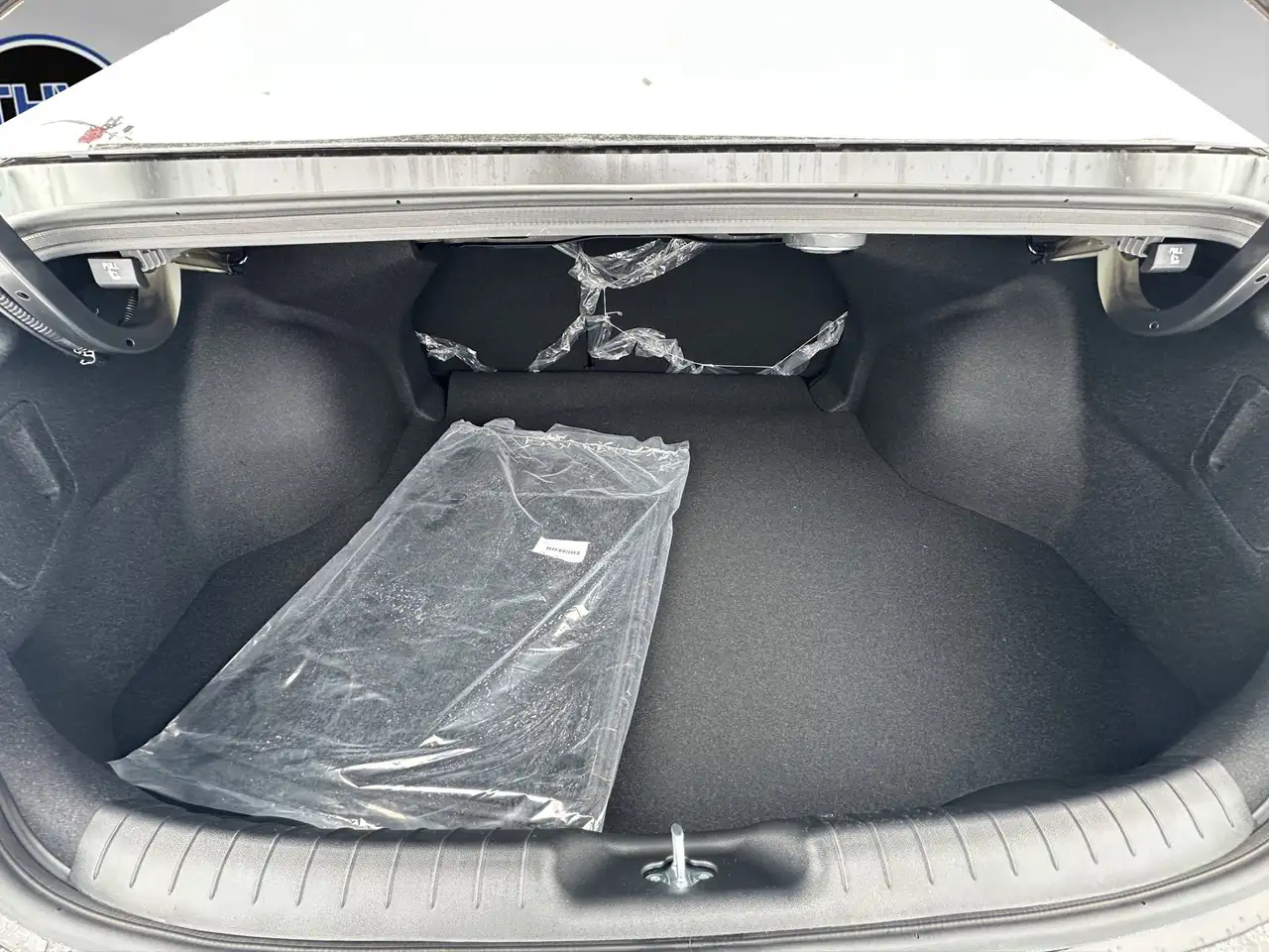Hyundai ELANTRA снимка Hyundai ELANTRA