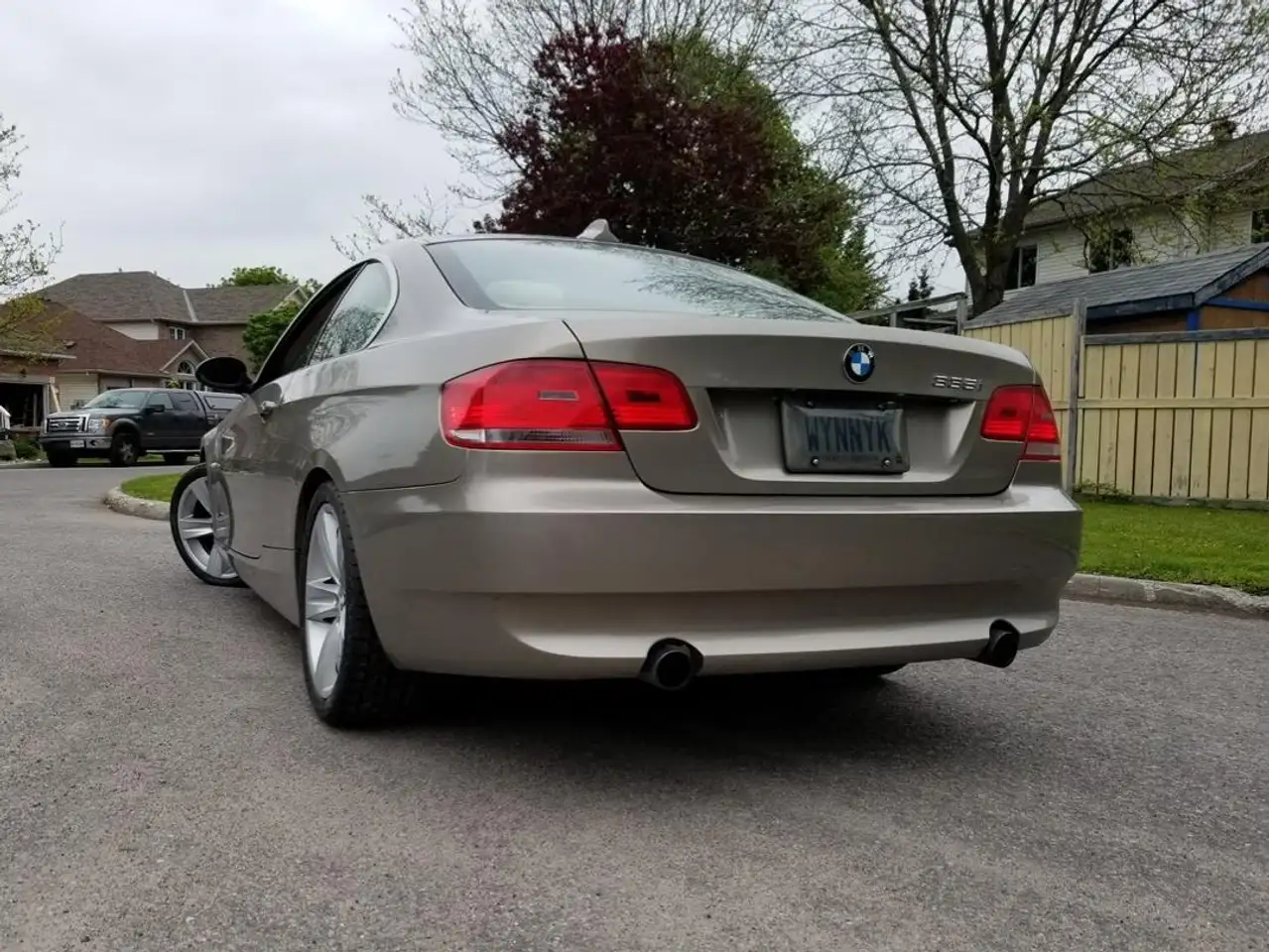 BMW 3 Series снимка BMW 3 Series