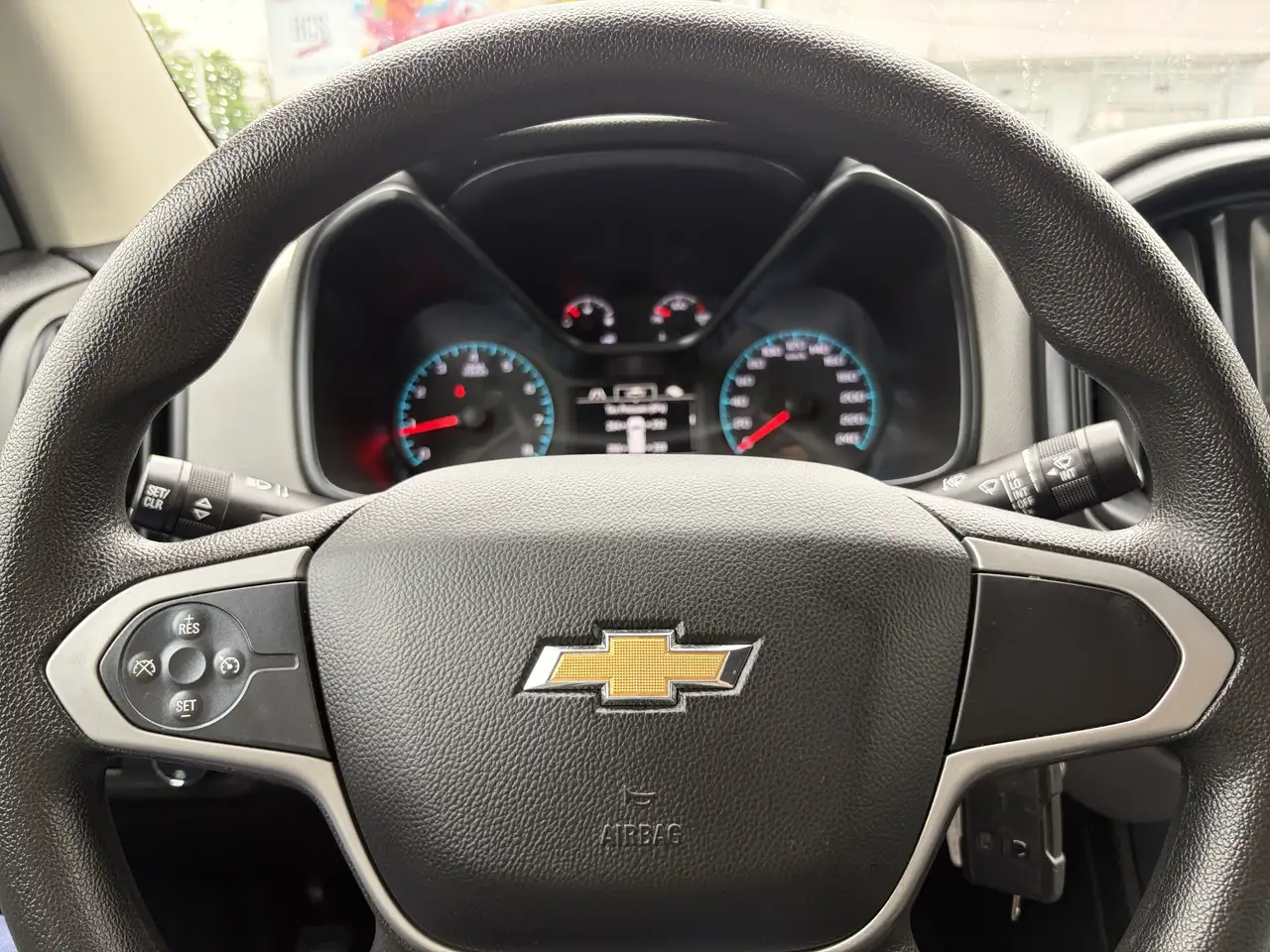 Chevrolet Colorado снимка Chevrolet Colorado