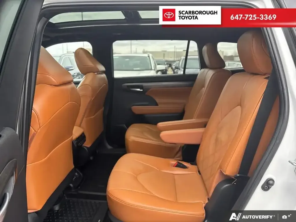 Toyota Highlander снимка Toyota Highlander