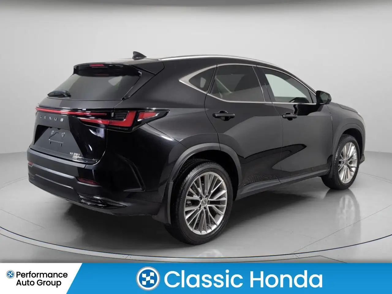Lexus NX снимка Lexus NX