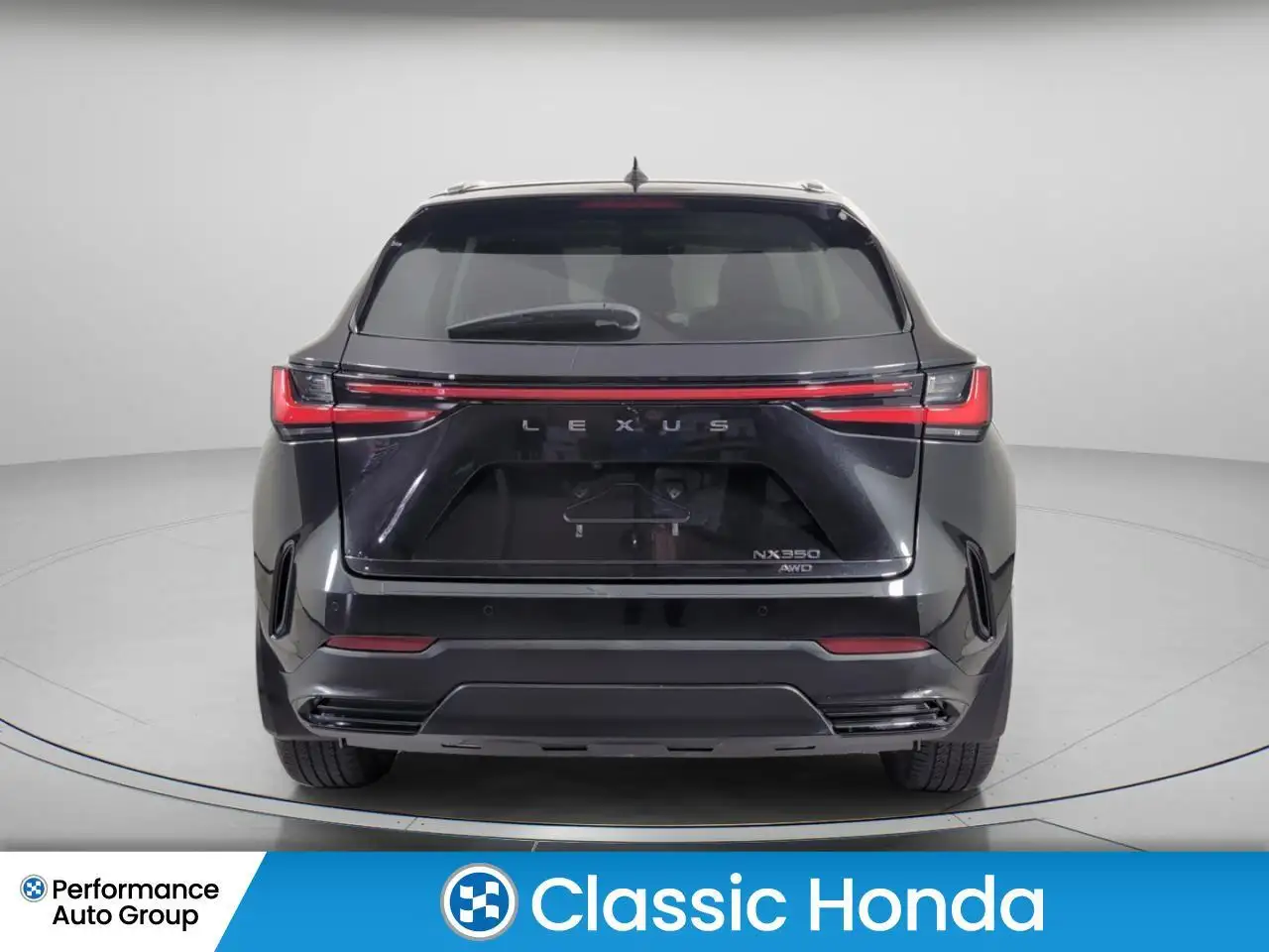 Lexus NX снимка Lexus NX