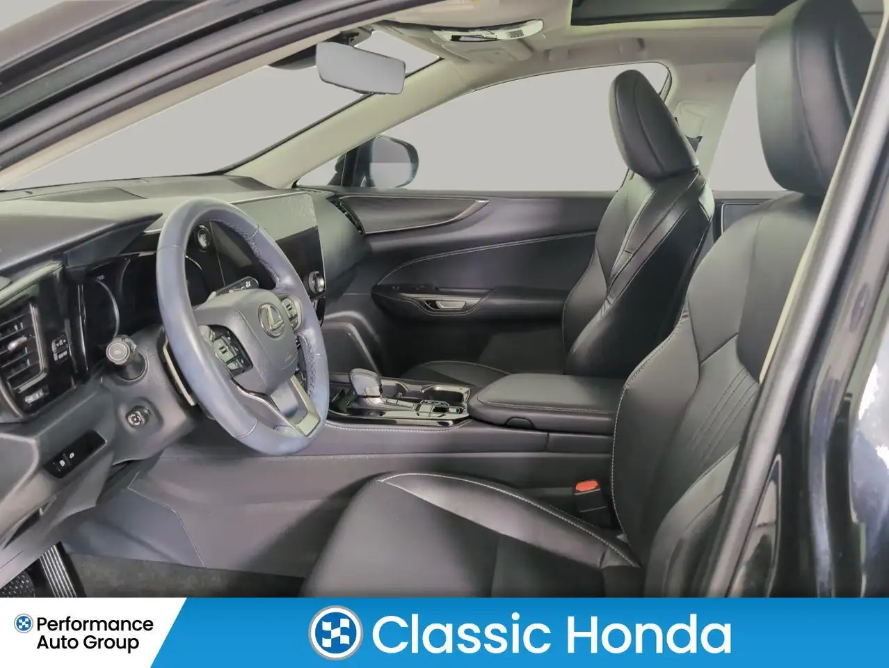 Lexus NX снимка Lexus NX