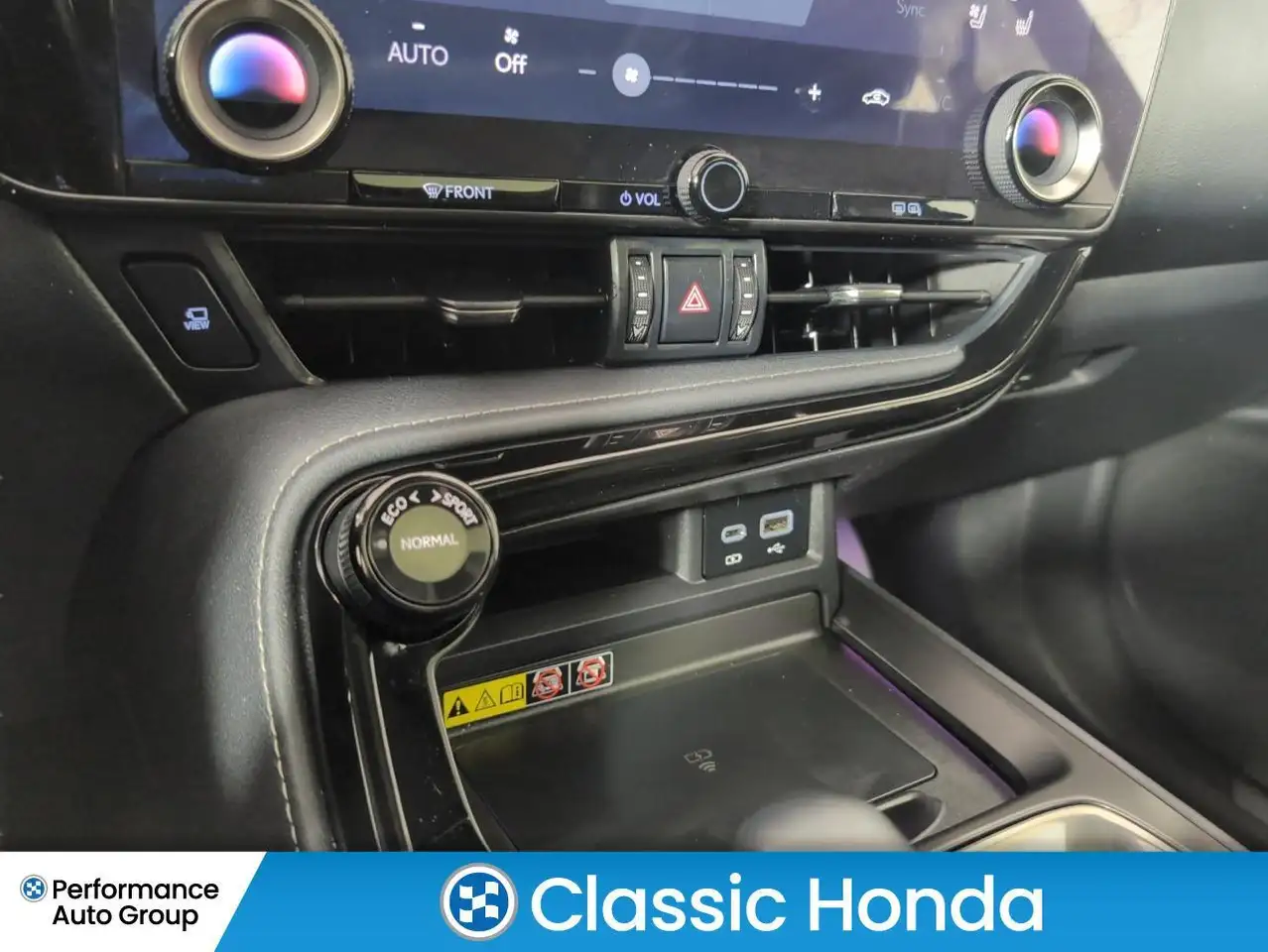 Lexus NX снимка Lexus NX