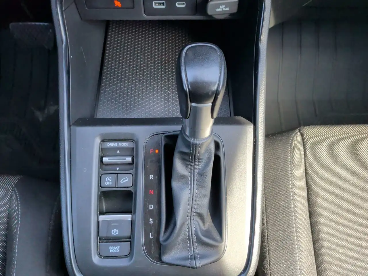 Honda CR-V photo Honda CR-V