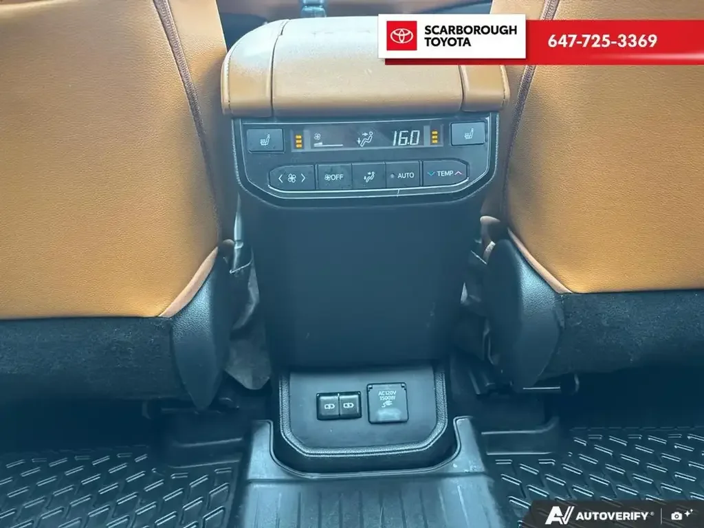 Toyota Highlander снимка Toyota Highlander