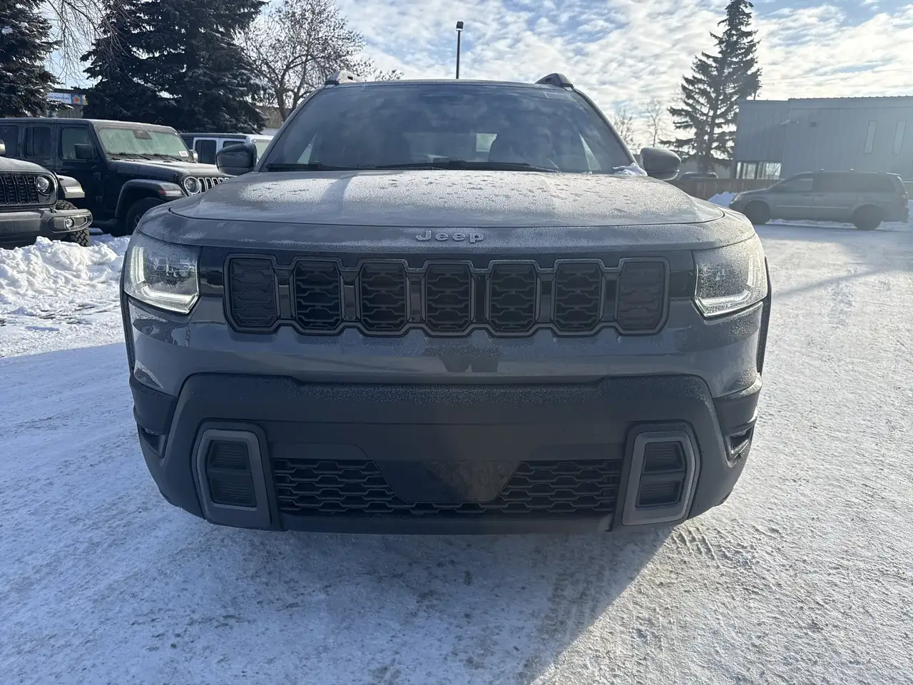 Jeep Cherokee снимка Jeep Cherokee