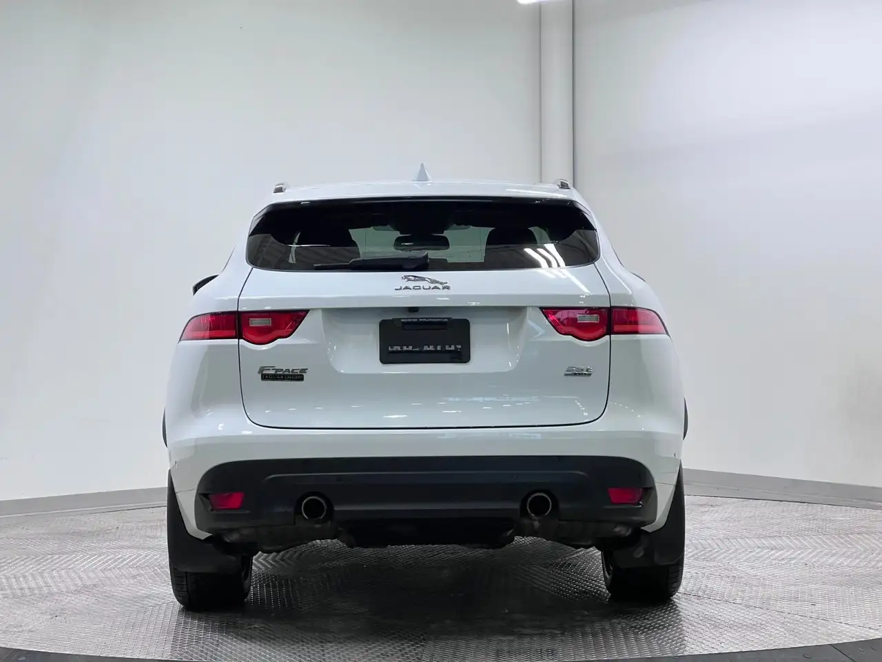 Jaguar F-Pace снимка Jaguar F-Pace