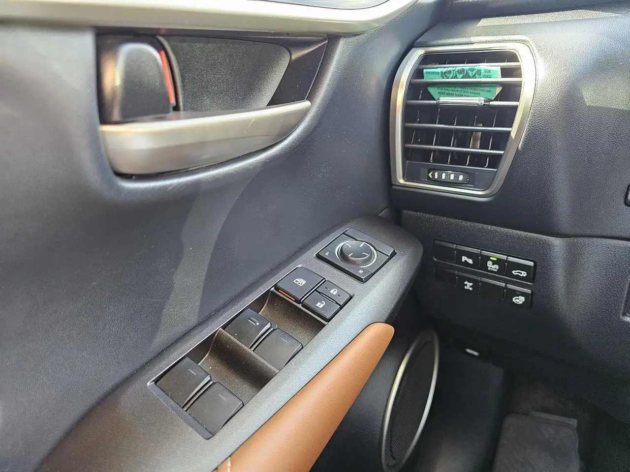Lexus NX fotografie Lexus NX