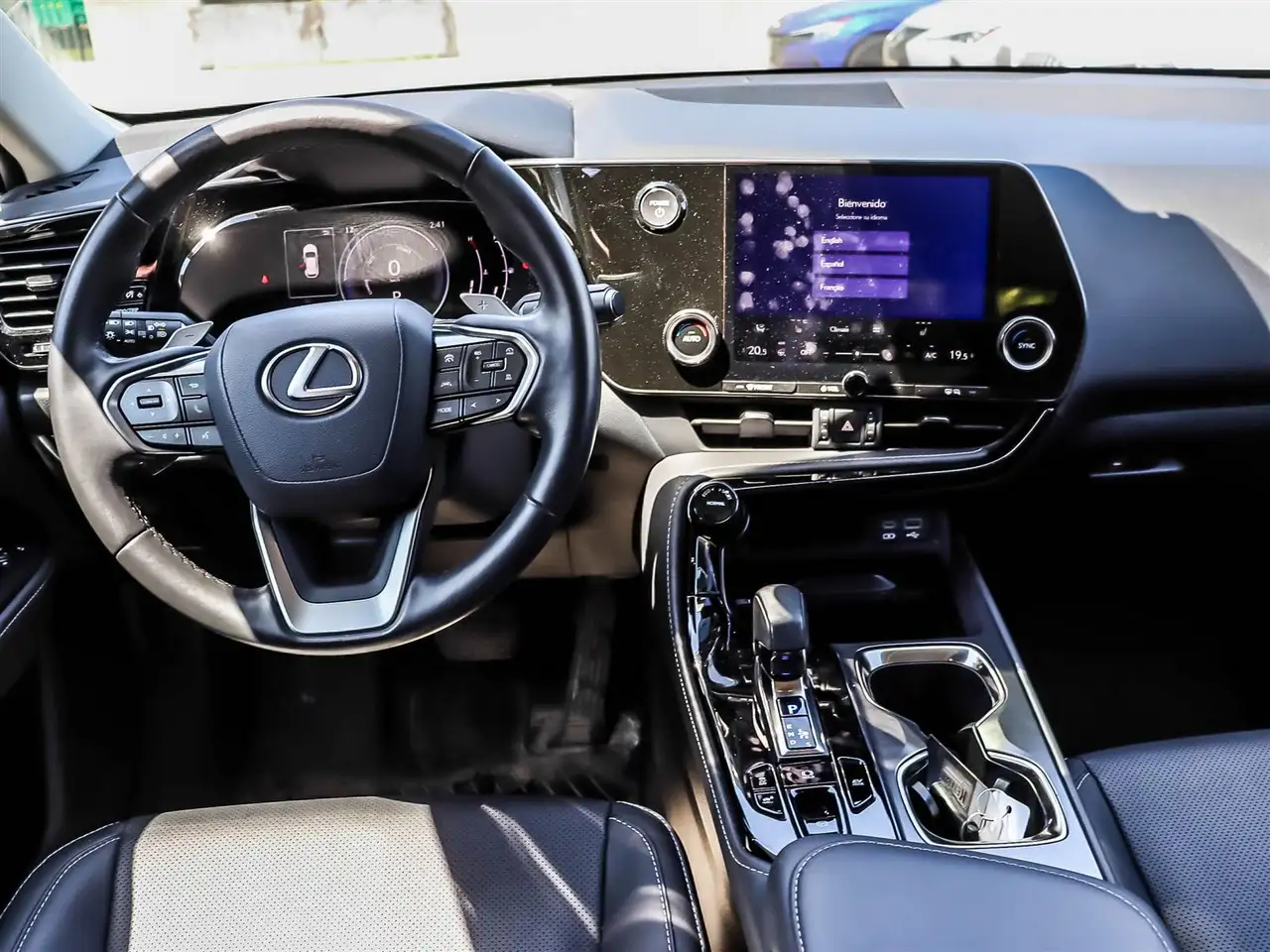 Lexus NX fotografie Lexus NX