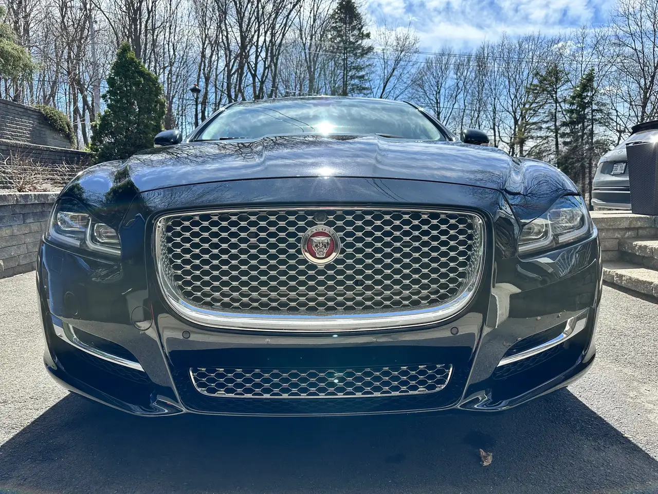 Jaguar XJ photo Jaguar XJ