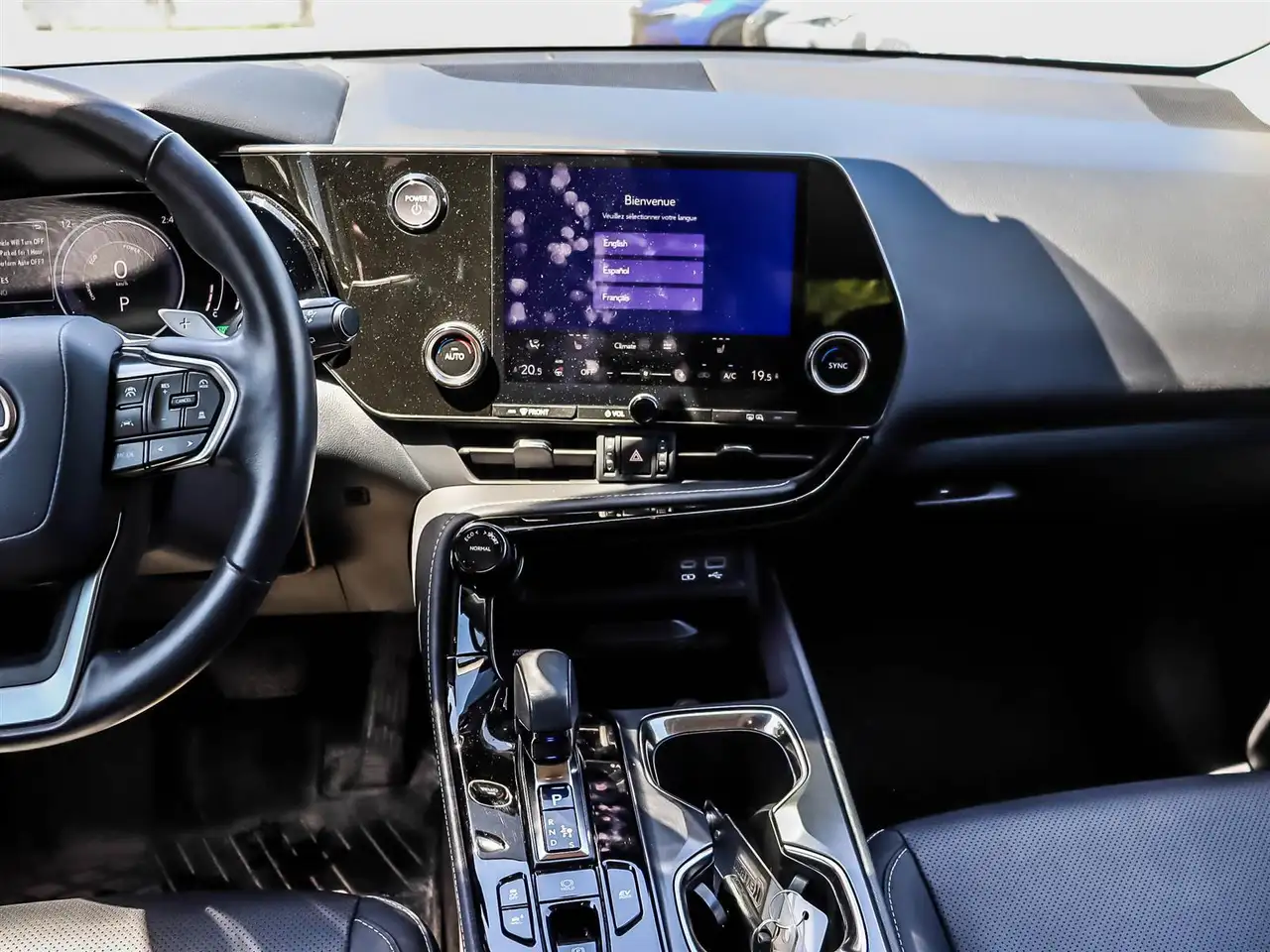 Lexus NX fotografie Lexus NX
