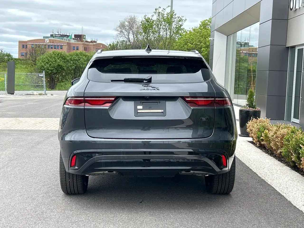 Jaguar F-Pace photo Jaguar F-Pace