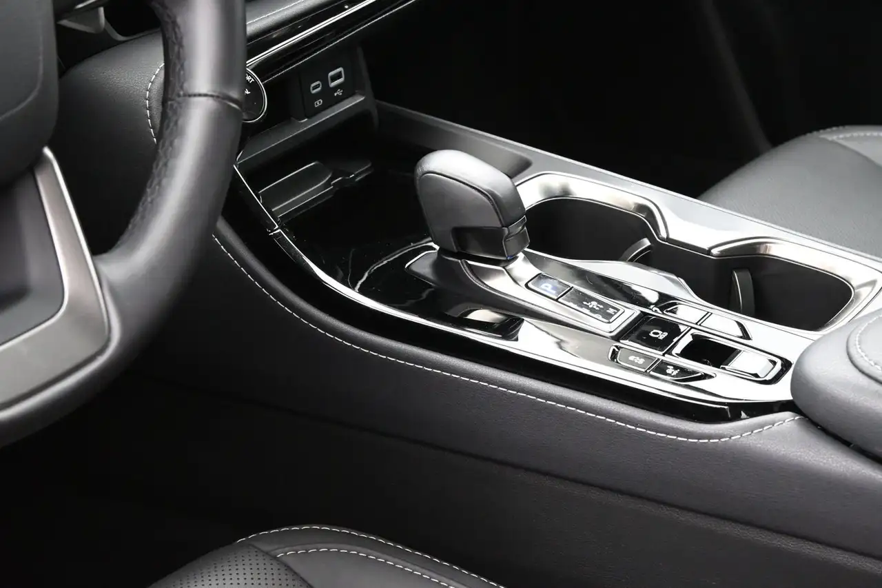 Lexus NX photo Lexus NX