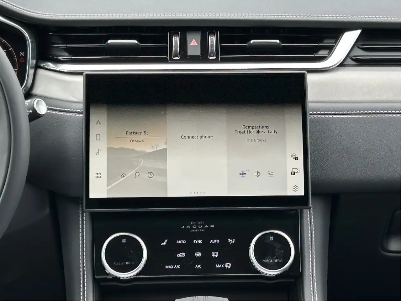Jaguar F-Pace photo Jaguar F-Pace