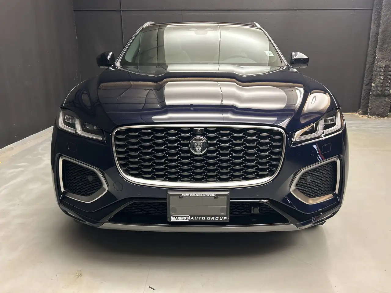 Jaguar F-Pace снимка Jaguar F-Pace