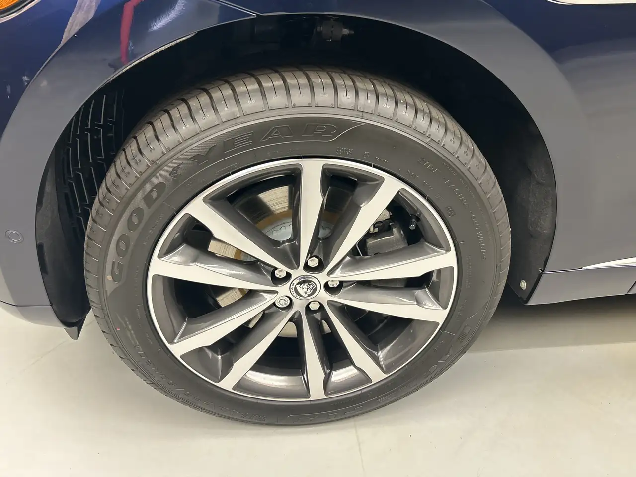 Jaguar F-Pace снимка Jaguar F-Pace