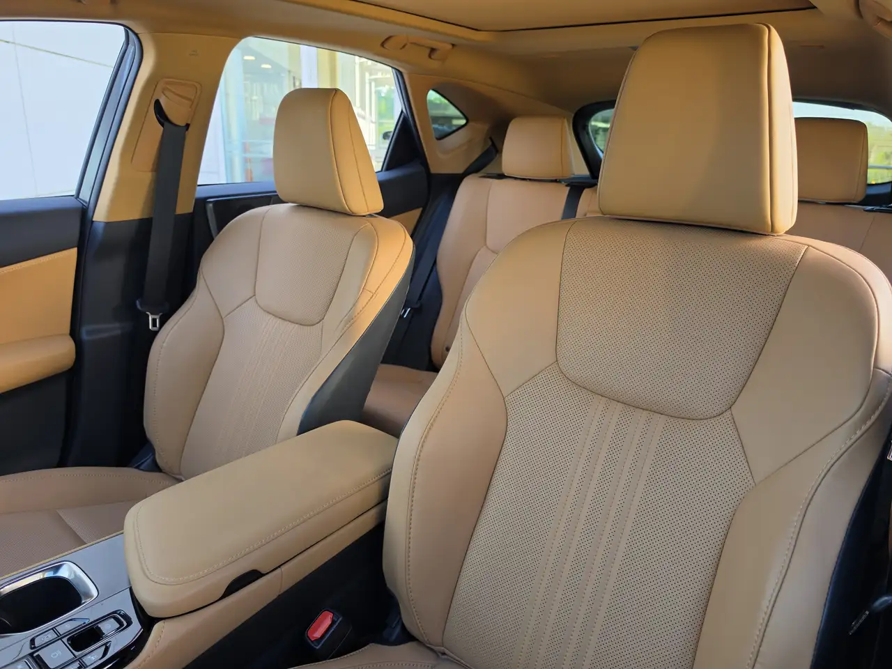 Lexus NX fotografie Lexus NX