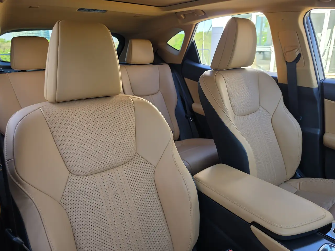 Lexus NX fotografie Lexus NX