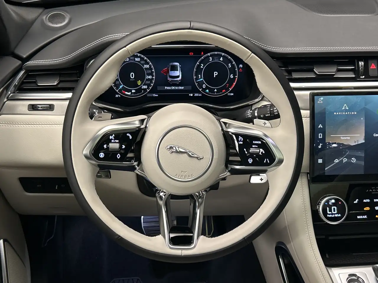 Jaguar F-Pace снимка Jaguar F-Pace