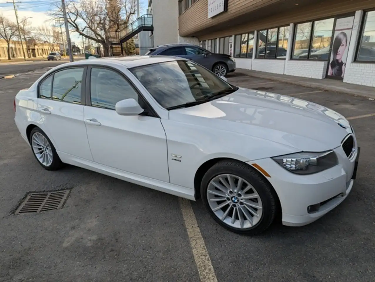 BMW 3 Series photo BMW 3 Series