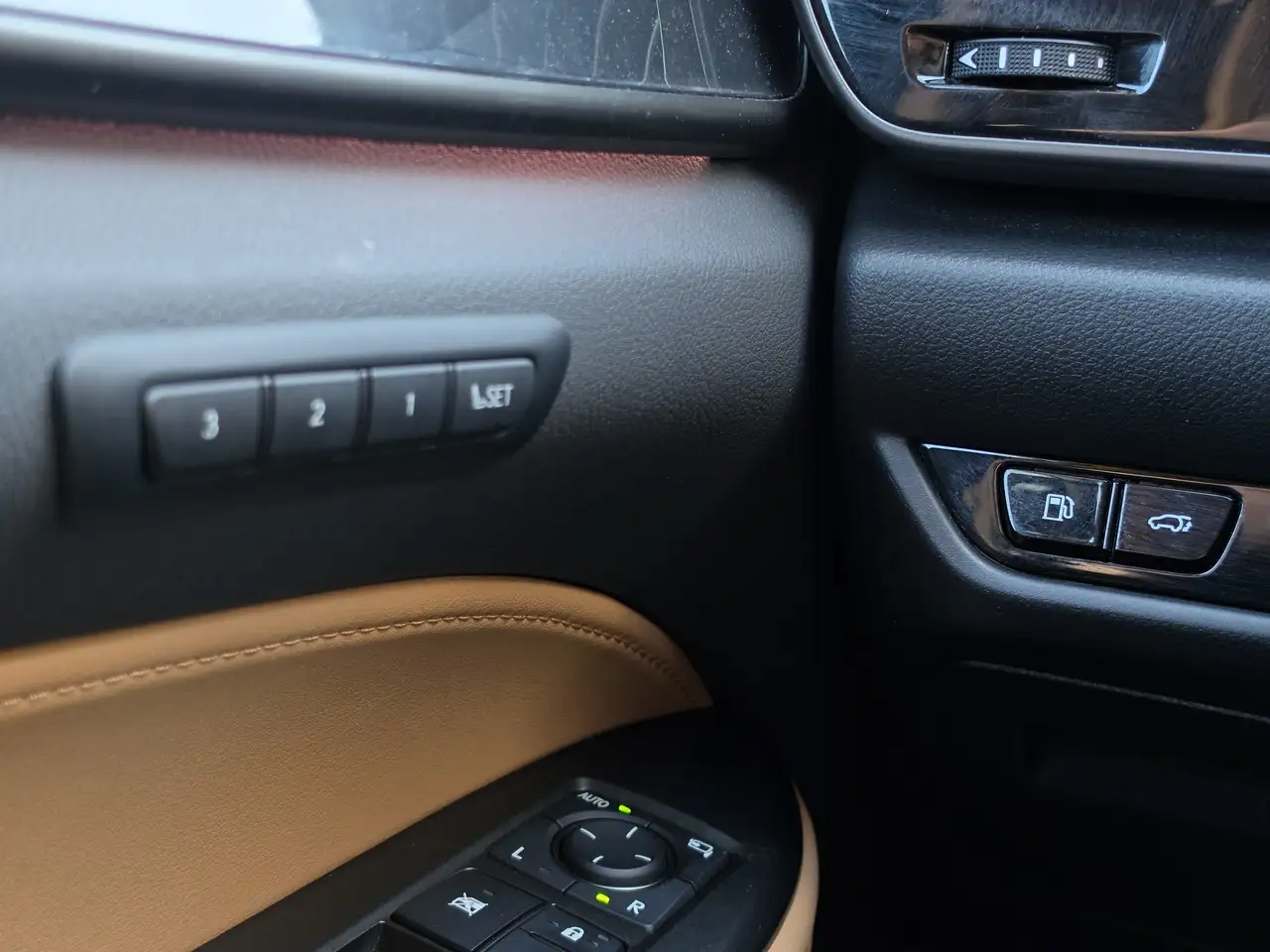 Lexus NX fotografie Lexus NX
