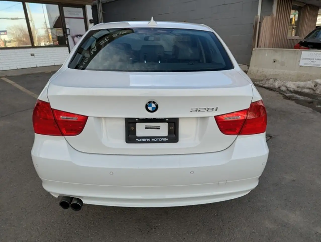 BMW 3 Series photo BMW 3 Series