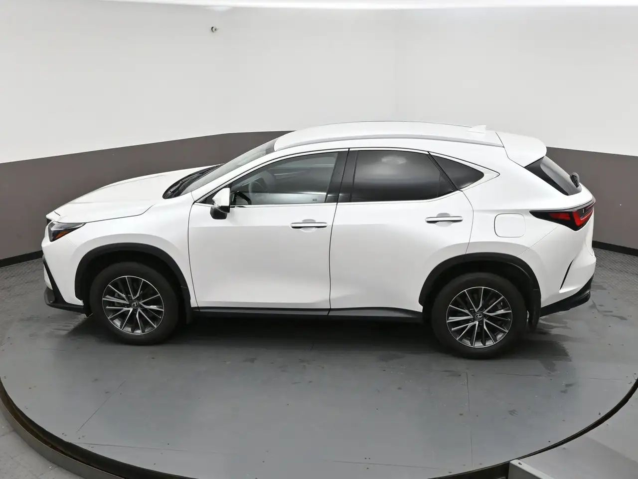 Lexus NX photo Lexus NX