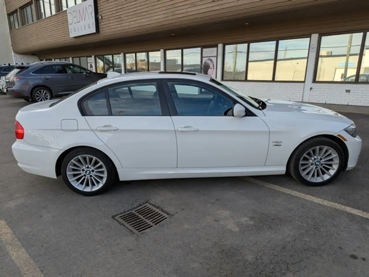 BMW 3 Series photo BMW 3 Series