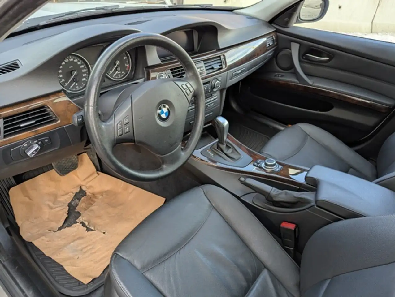 BMW 3 Series photo BMW 3 Series