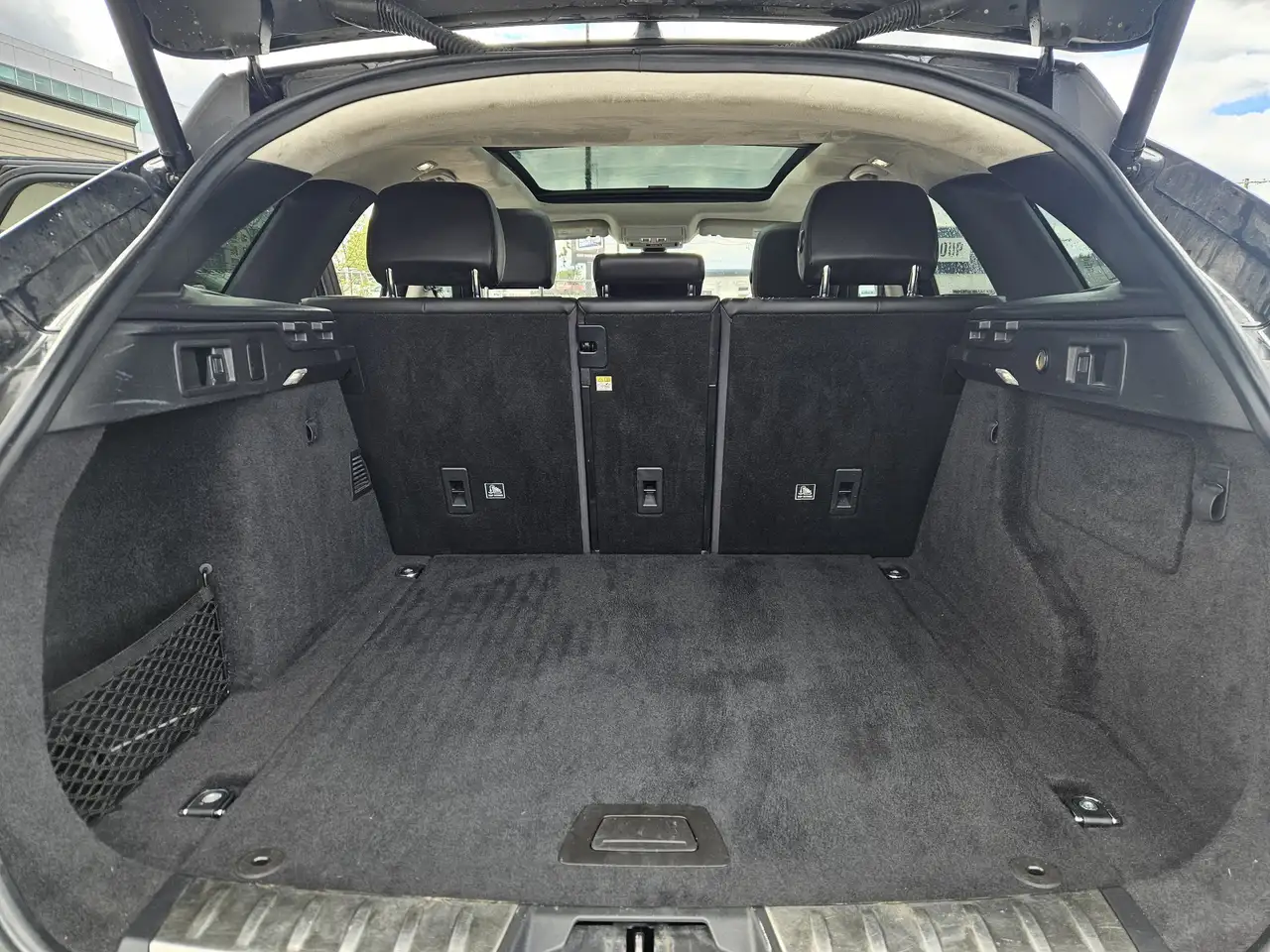 Jaguar F-Pace снимка Jaguar F-Pace