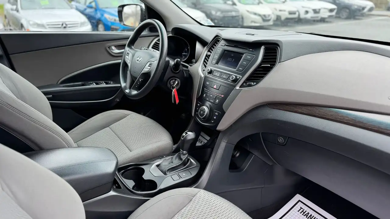Hyundai SANTA FE снимка Hyundai SANTA FE