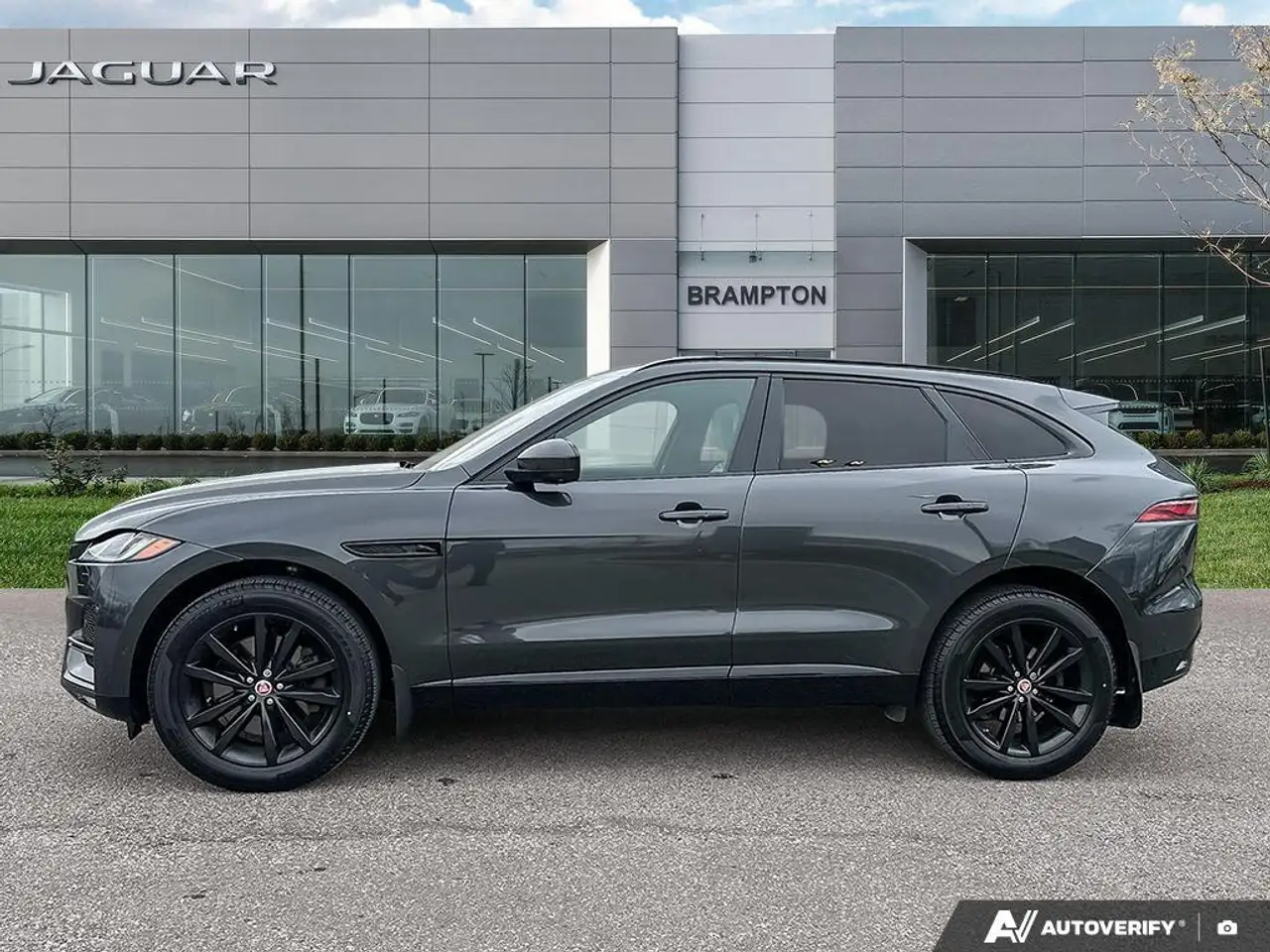 Jaguar F-Pace снимка Jaguar F-Pace