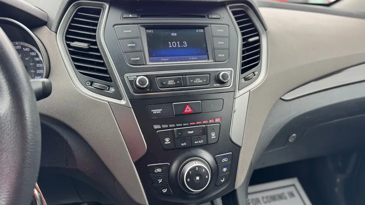 Hyundai SANTA FE снимка Hyundai SANTA FE