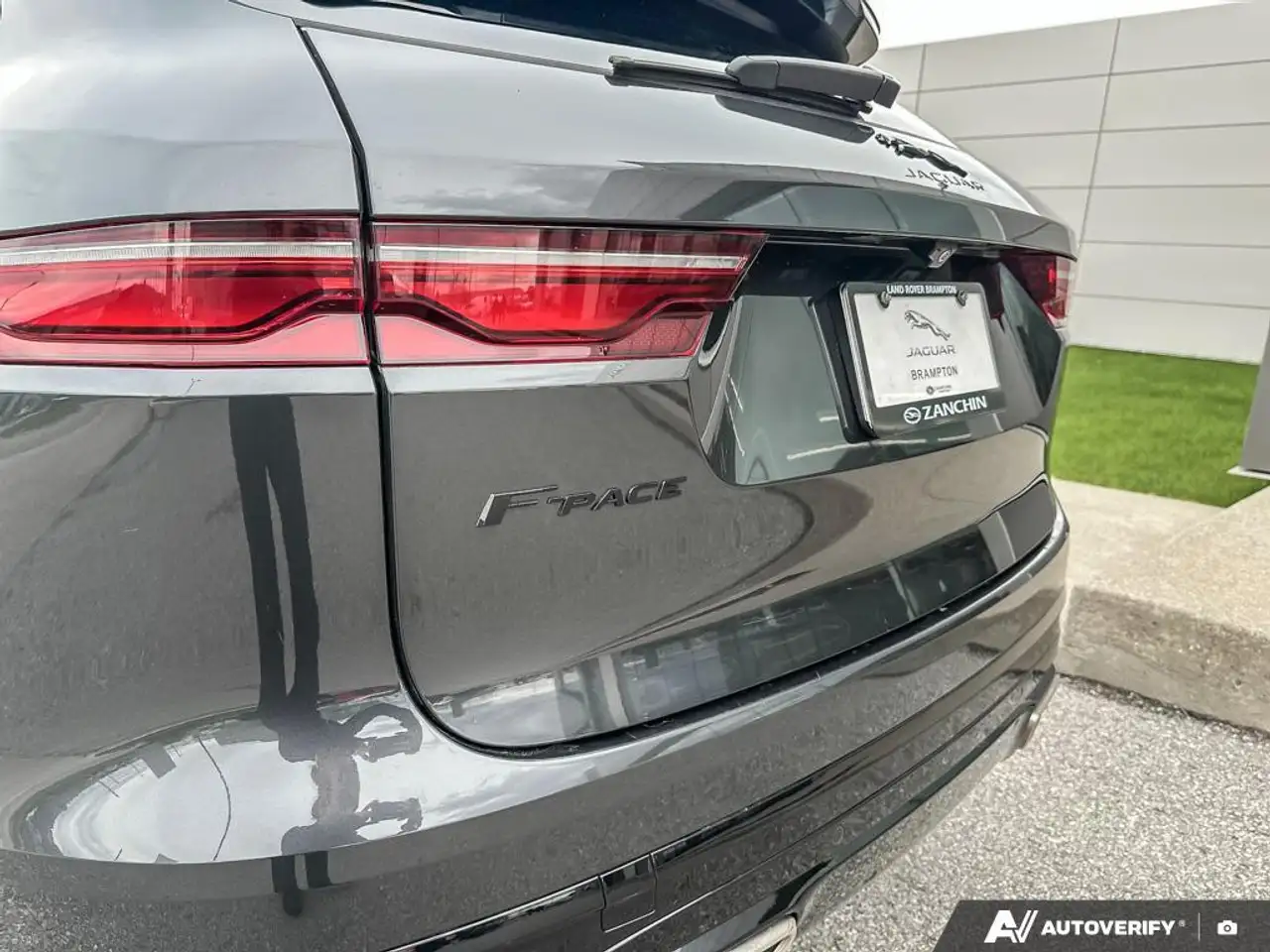 Jaguar F-Pace снимка Jaguar F-Pace