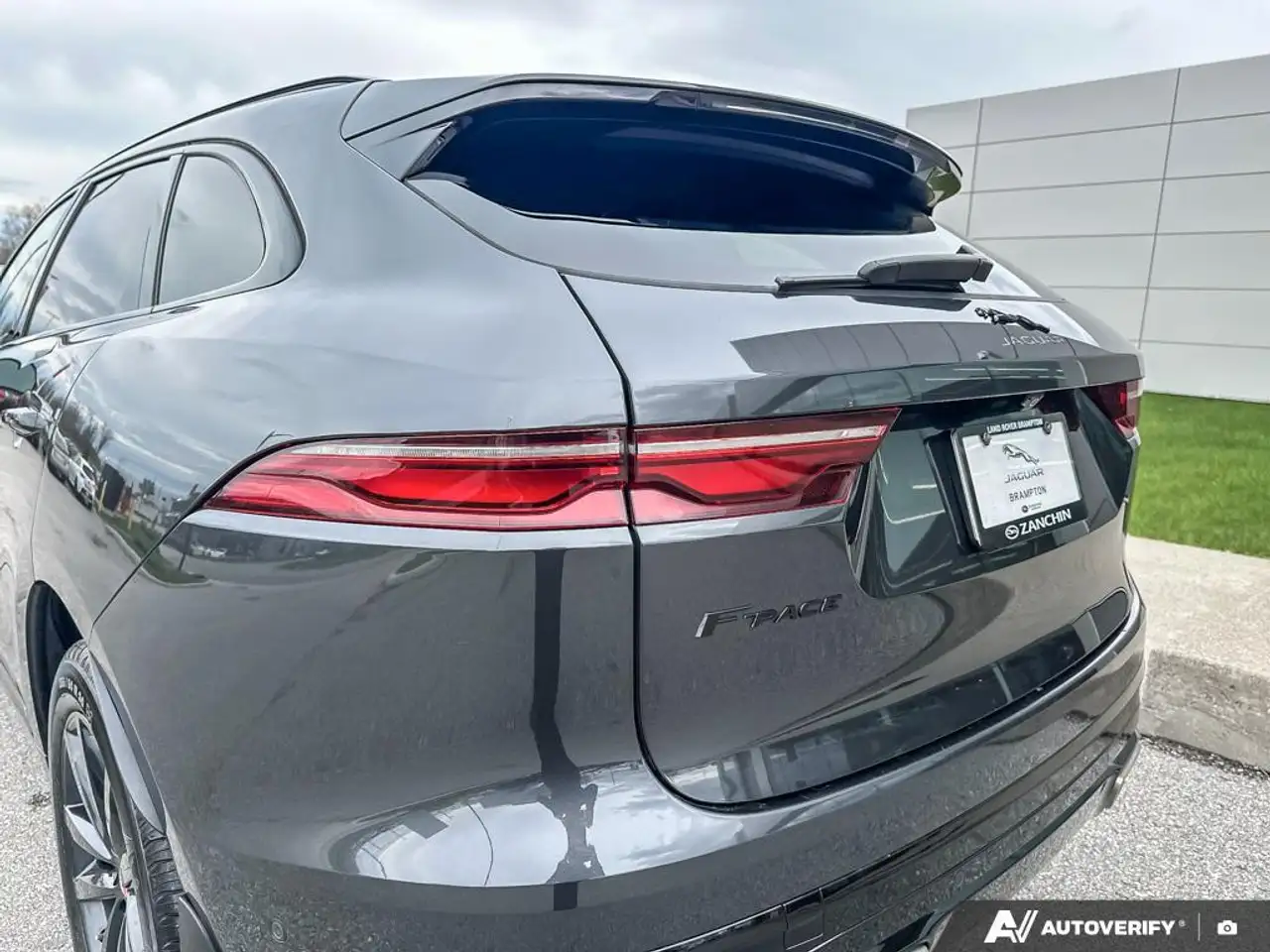 Jaguar F-Pace снимка Jaguar F-Pace